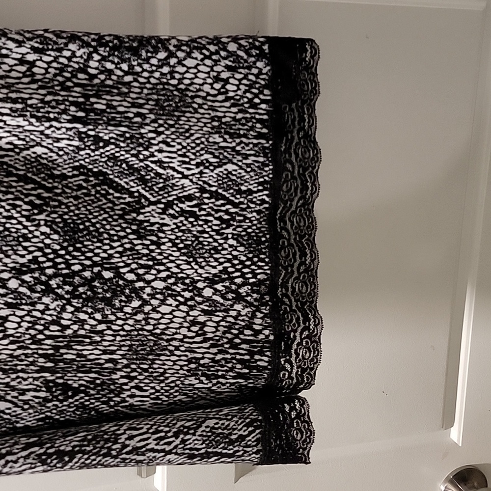 Snakeskin print tank top - Picture 4 of 5